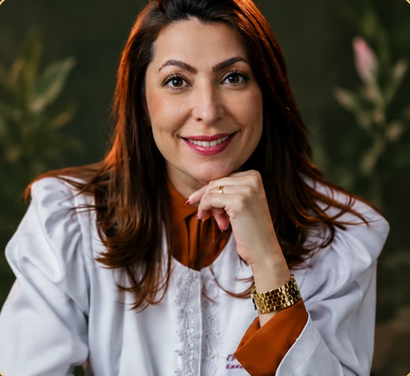 Dra. Juliana Ribeiro, farmacêutica clínica e integrativa